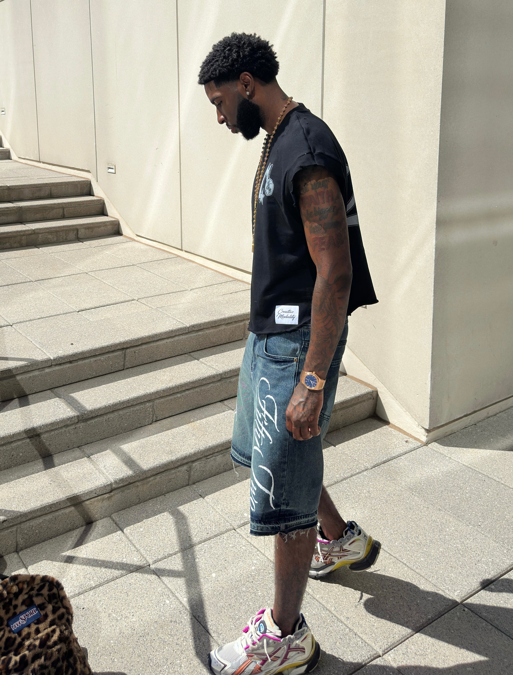 Modality cut off t-shirt